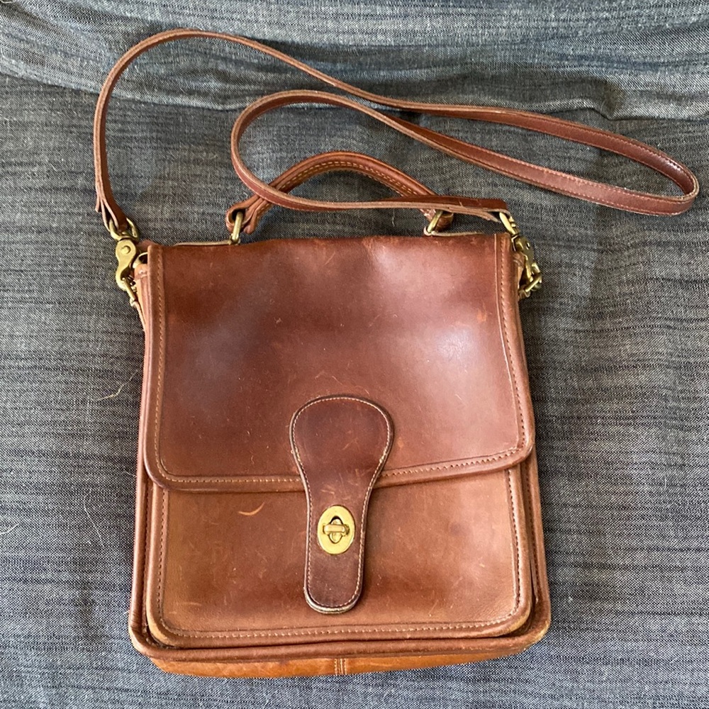 Vintage Coach Crossbody bag